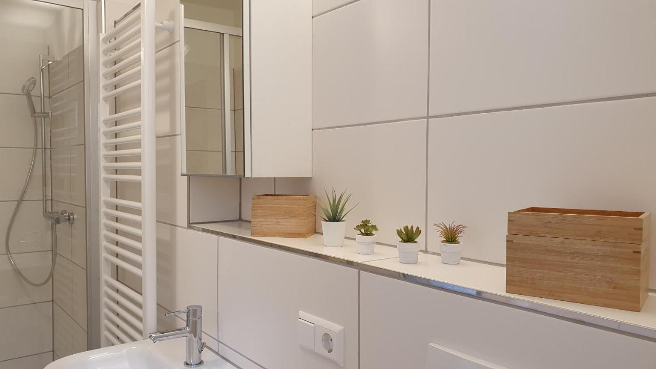 Pineapple Apartments Dresdner Heide Mit Garten Dresden Eksteriør billede